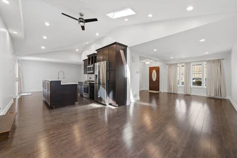 Tiny photo for 8320 Lamon Avenue, Burbank, IL 60459 (MLS # 12668074)