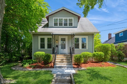 Photo of 125 S Central Avenue, Highwood, IL 60040 (MLS # 12728377)