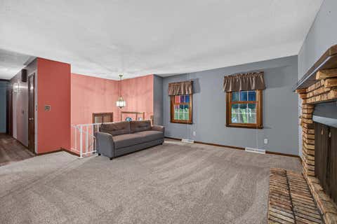 Tiny photo for 2928 Oxford Drive, Bettendorf, IA 52722 (MLS # 12724718)