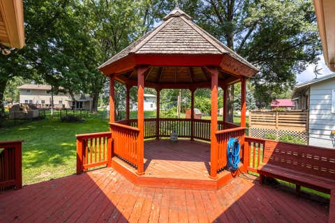 Tiny photo for 2928 Oxford Drive, Bettendorf, IA 52722 (MLS # 12724718)