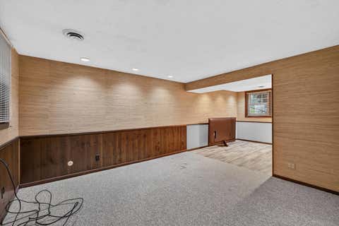 Tiny photo for 2928 Oxford Drive, Bettendorf, IA 52722 (MLS # 12724718)