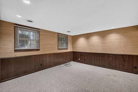 Tiny photo for 2928 Oxford Drive, Bettendorf, IA 52722 (MLS # 12724718)