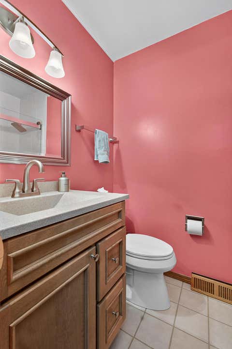 Tiny photo for 2928 Oxford Drive, Bettendorf, IA 52722 (MLS # 12724718)