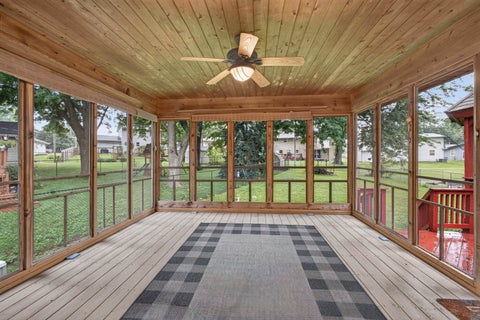 Tiny photo for 2928 Oxford Drive, Bettendorf, IA 52722 (MLS # 12724718)