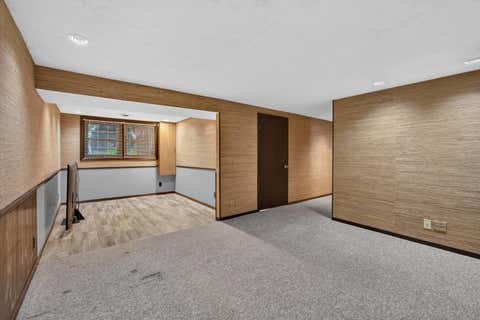 Tiny photo for 2928 Oxford Drive, Bettendorf, IA 52722 (MLS # 12724718)