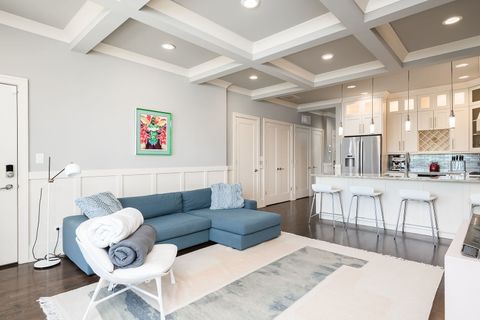 Tiny photo for 6438 S Woodlawn Avenue #3N, Chicago, IL 60637 (MLS # 12464107)