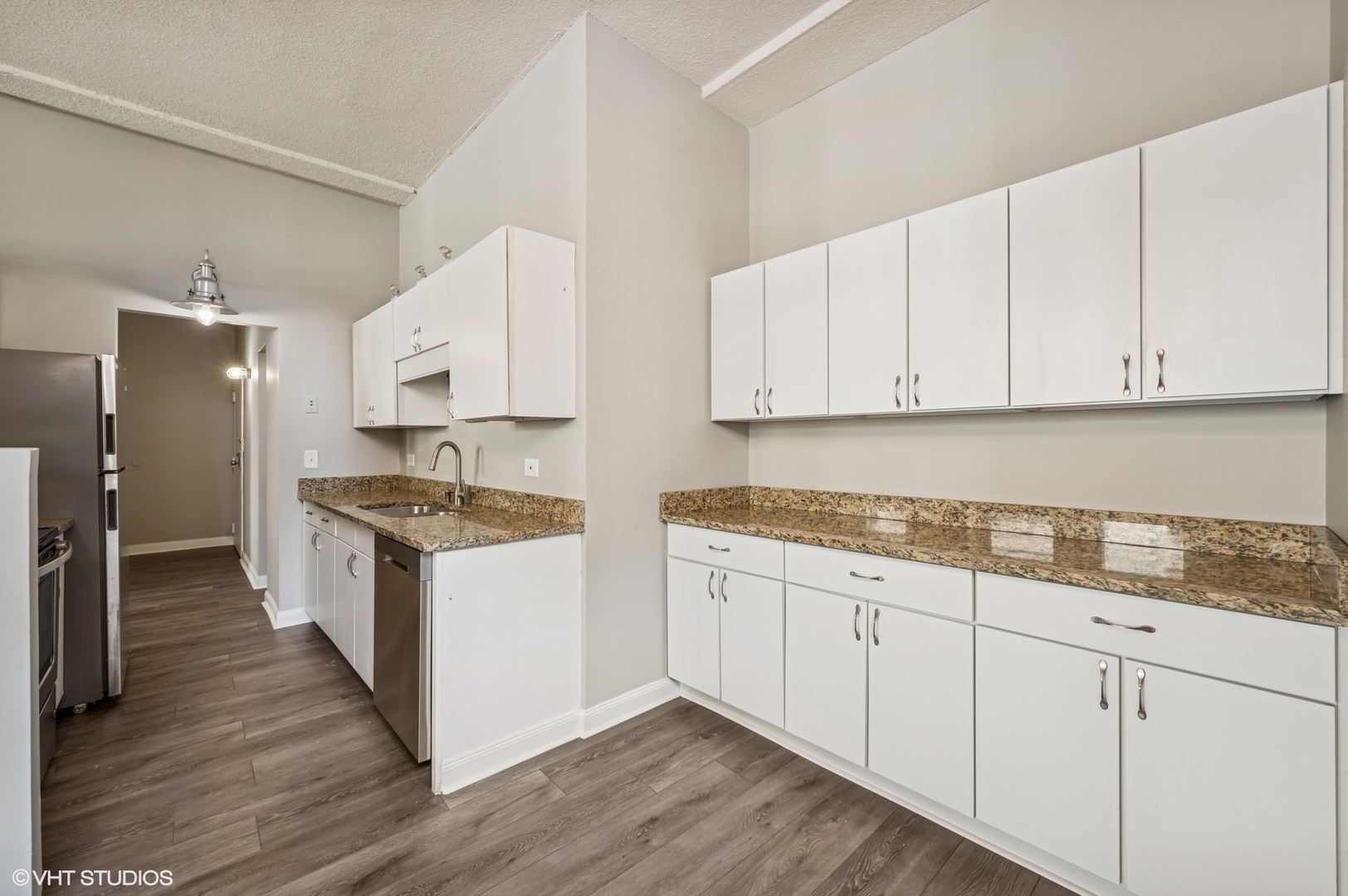 600 S Dearborn Street 411