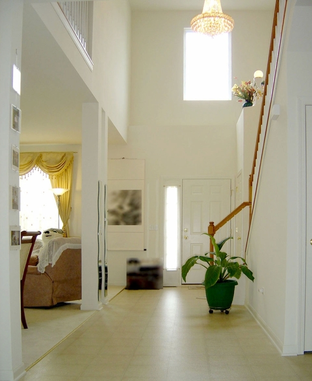 984 Ashbrook Circle