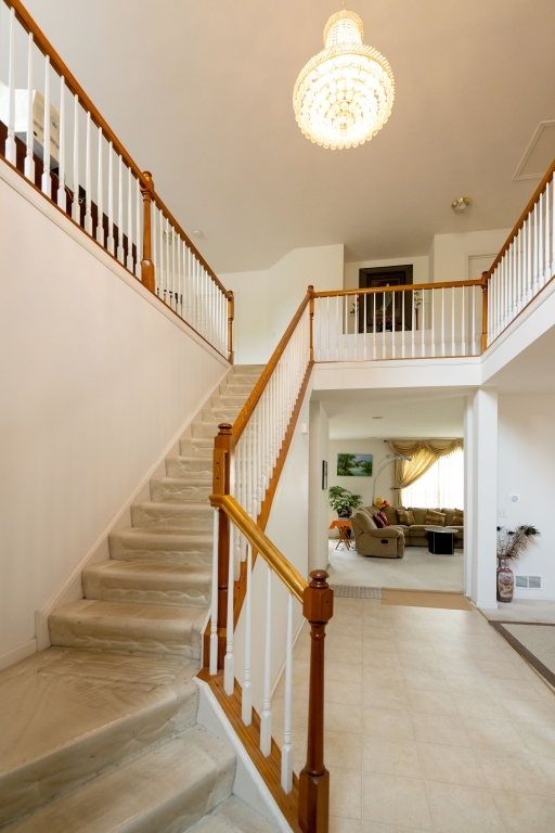 984 Ashbrook Circle