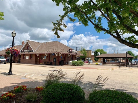 Tiny photo for 650 Glenbrook Road, Crystal Lake, IL 60012 (MLS # 12723595)