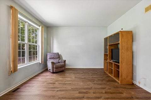 Tiny photo for 650 Glenbrook Road, Crystal Lake, IL 60012 (MLS # 12723595)