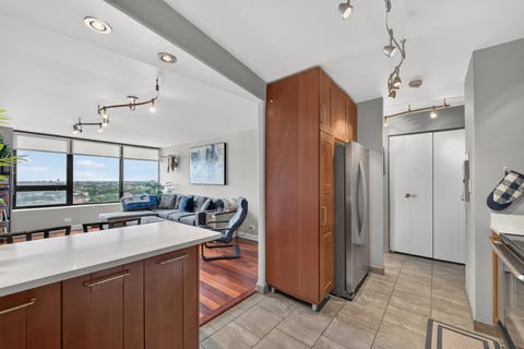 Tiny photo for 3930 N PINE GROVE Avenue #1710, Chicago, IL 60613 (MLS # 12717340)