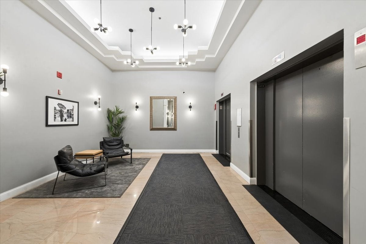 3151 N Lincoln Avenue 318