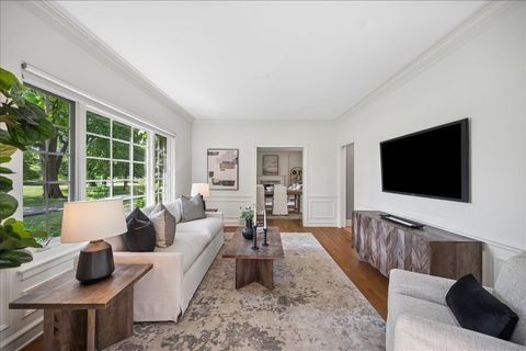 Tiny photo for 1372 Sunview Lane, Winnetka, IL 60093 (MLS # 12641226)