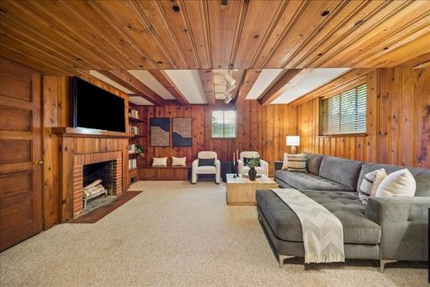 Tiny photo for 1372 Sunview Lane, Winnetka, IL 60093 (MLS # 12641226)