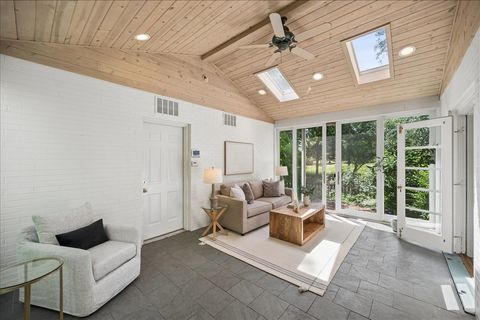 Tiny photo for 1372 Sunview Lane, Winnetka, IL 60093 (MLS # 12641226)