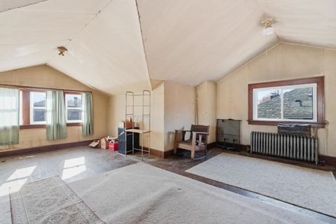 Tiny photo for 2506 Leclaire Street, Davenport, IA 52803 (MLS # 12619017)