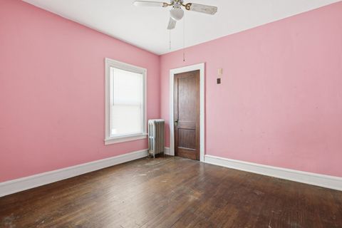 Tiny photo for 2506 Leclaire Street, Davenport, IA 52803 (MLS # 12619017)