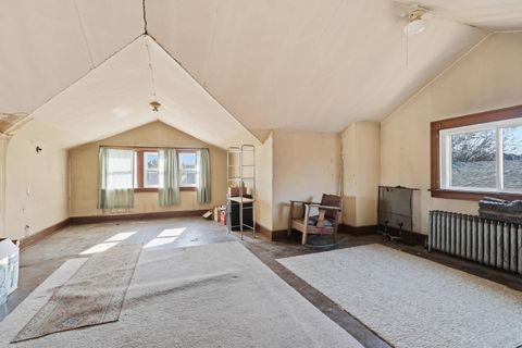 Tiny photo for 2506 Leclaire Street, Davenport, IA 52803 (MLS # 12619017)