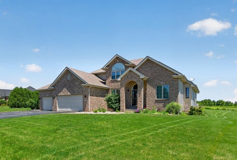 Photo of 129 Titleist Trail, Poplar Grove, IL 61065 (MLS # 12750614)