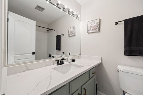 Tiny photo for 6000 E Lake Drive #1D, Lisle, IL 60532 (MLS # 12560541)