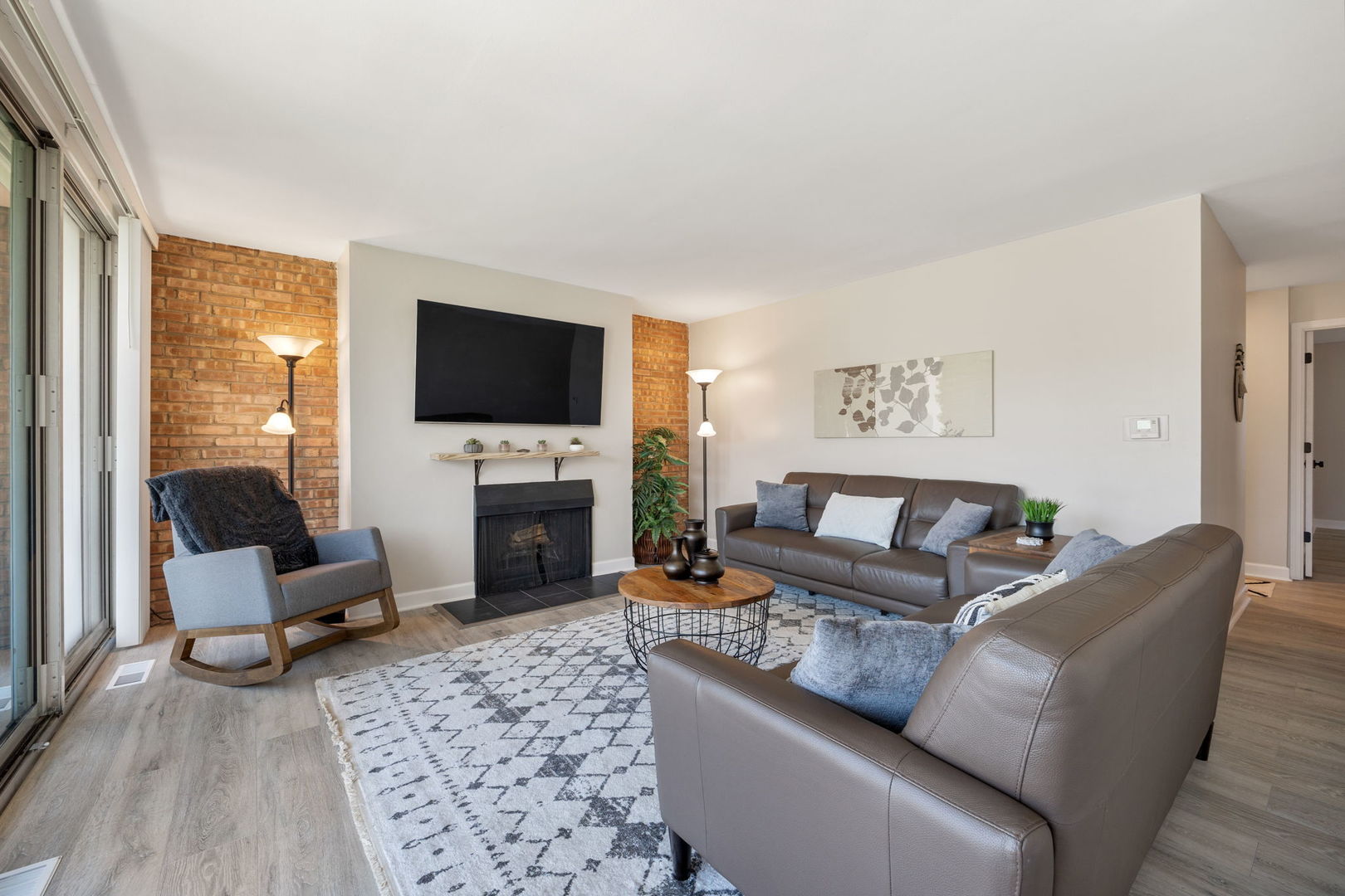 6000 E Lake Drive 1D