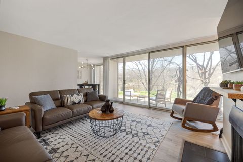 Tiny photo for 6000 E Lake Drive #1D, Lisle, IL 60532 (MLS # 12560541)