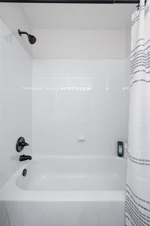 Tiny photo for 6000 E Lake Drive #1D, Lisle, IL 60532 (MLS # 12560541)