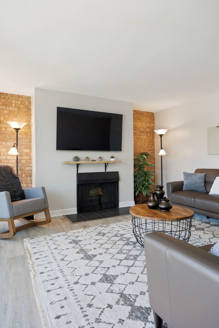 6000 E Lake Drive 1D