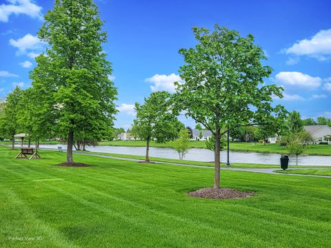 Tiny photo for 16127 Powderhorn Lake Way, Crest Hill, IL 60403 (MLS # 12633976)