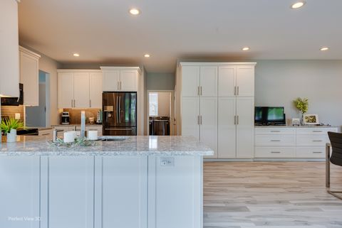 Tiny photo for 16127 Powderhorn Lake Way, Crest Hill, IL 60403 (MLS # 12633976)