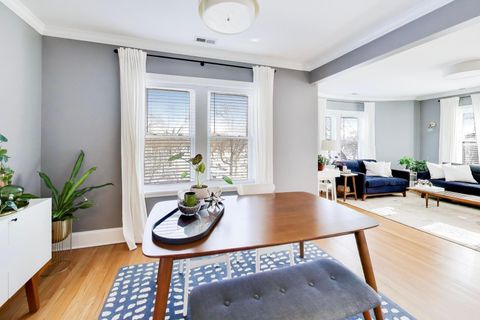 Tiny photo for 1424 W Cullom Avenue #3, Chicago, IL 60613 (MLS # 12560298)