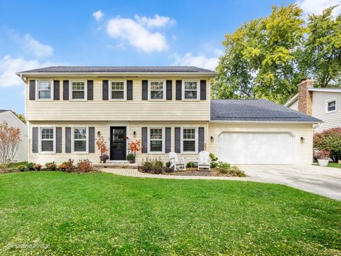 Photo of 1460 Arrow Wood Lane, Downers Grove, IL 60515 (MLS # 12505586)