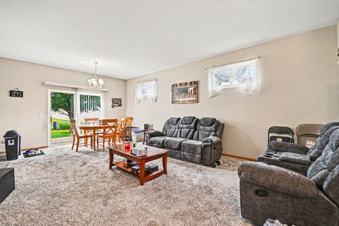 Tiny photo for 2559 Oak Park Court #0, Crest Hill, IL 60403 (MLS # 12673784)