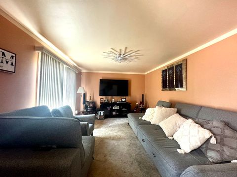 Tiny photo for 2415 Goldenrod Court, Aurora, IL 60506 (MLS # 12432468)