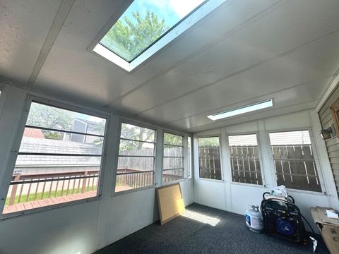 Tiny photo for 2415 Goldenrod Court, Aurora, IL 60506 (MLS # 12432468)