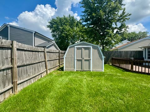 Tiny photo for 2415 Goldenrod Court, Aurora, IL 60506 (MLS # 12432468)
