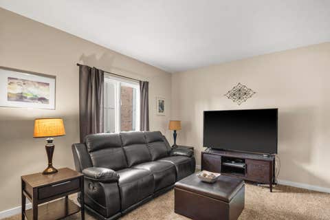 Tiny photo for 13 Dumbarton Oaks Place, Elgin, IL 60123 (MLS # 12730226)
