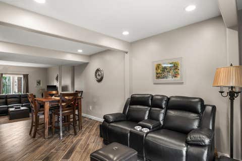 Tiny photo for 13 Dumbarton Oaks Place, Elgin, IL 60123 (MLS # 12730226)