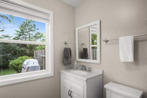 Tiny photo for 13 Dumbarton Oaks Place, Elgin, IL 60123 (MLS # 12730226)