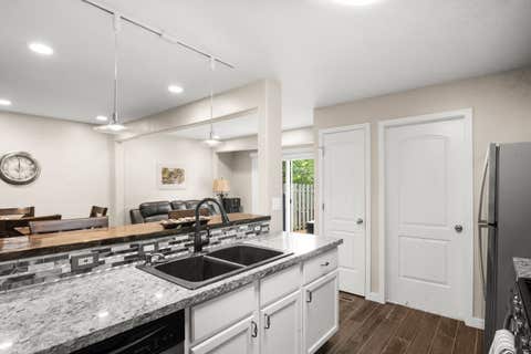 Tiny photo for 13 Dumbarton Oaks Place, Elgin, IL 60123 (MLS # 12730226)