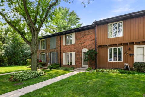 Photo of 13 Dumbarton Oaks Place, Elgin, IL 60123 (MLS # 12730226)