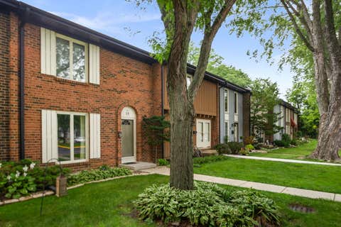 Tiny photo for 13 Dumbarton Oaks Place, Elgin, IL 60123 (MLS # 12730226)