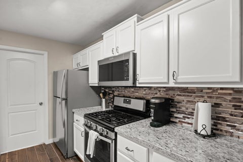 Tiny photo for 13 Dumbarton Oaks Place, Elgin, IL 60123 (MLS # 12730226)