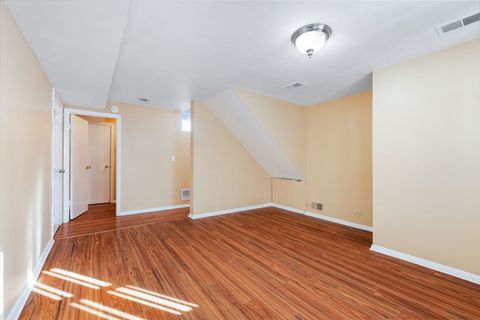 Tiny photo for 920 Valley Stream Drive, Wheeling, IL 60090 (MLS # 12546052)