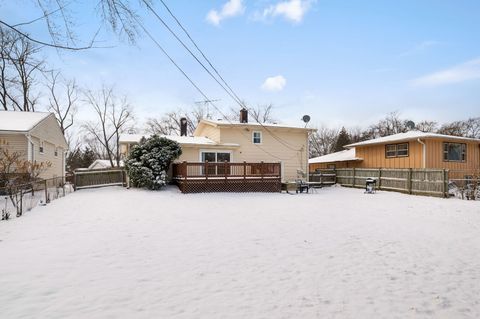 Tiny photo for 920 Valley Stream Drive, Wheeling, IL 60090 (MLS # 12546052)