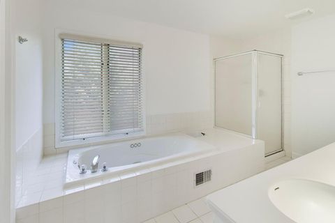 Tiny photo for 417 Ashbury Drive, Hinsdale, IL 60521 (MLS # 12616141)