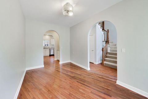 Tiny photo for 417 Ashbury Drive, Hinsdale, IL 60521 (MLS # 12616141)