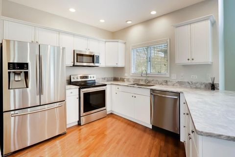 Tiny photo for 417 Ashbury Drive, Hinsdale, IL 60521 (MLS # 12616141)