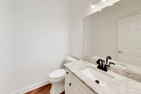 Tiny photo for 417 Ashbury Drive, Hinsdale, IL 60521 (MLS # 12616141)